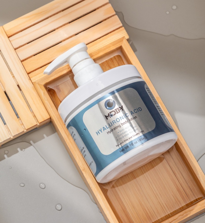 Hydrating Moisturizer With Hyaluronic Acid